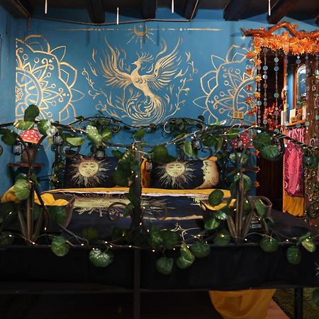 La Casa Di Strega Euphoria - Casa Vacanza Tra Arte E Magia Viterbo Kültér fotó