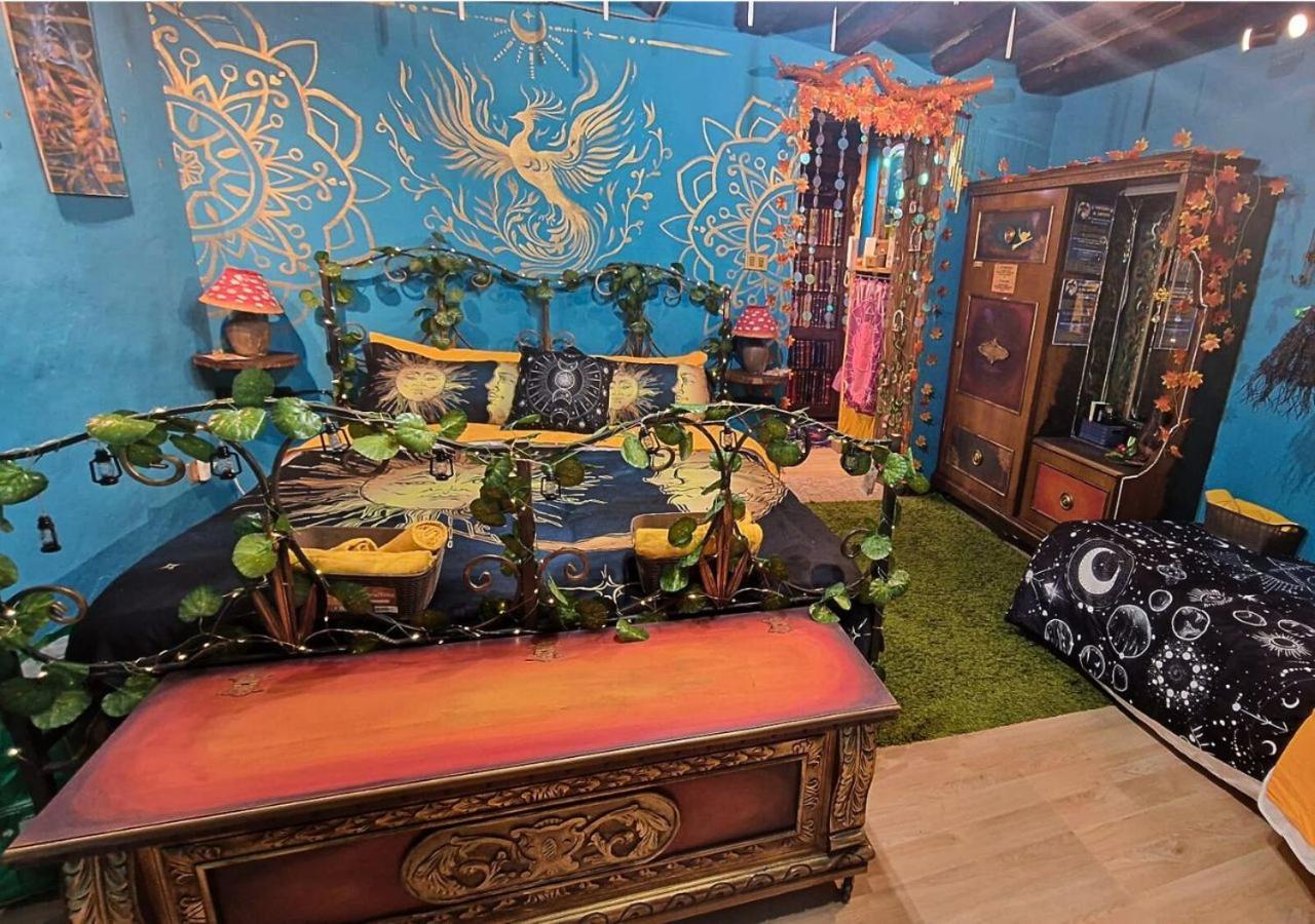 La Casa Di Strega Euphoria - Casa Vacanza Tra Arte E Magia Viterbo Kültér fotó