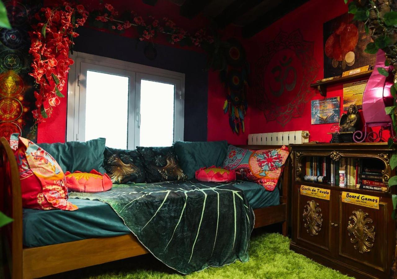 La Casa Di Strega Euphoria - Casa Vacanza Tra Arte E Magia Viterbo Kültér fotó