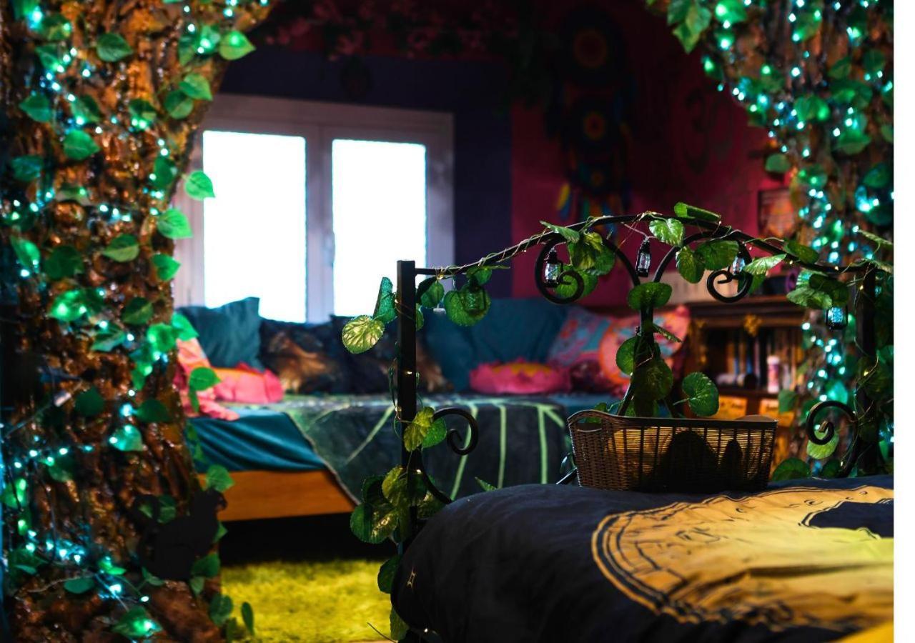 La Casa Di Strega Euphoria - Casa Vacanza Tra Arte E Magia Viterbo Kültér fotó