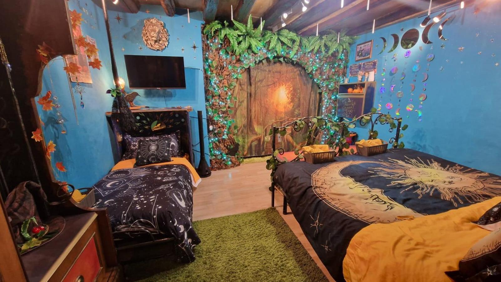 La Casa Di Strega Euphoria - Casa Vacanza Tra Arte E Magia Viterbo Kültér fotó